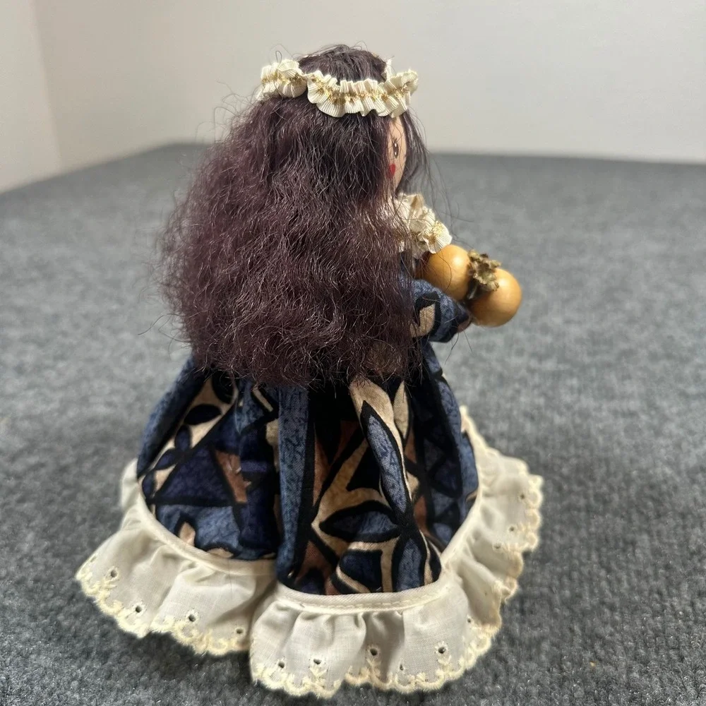 Vintage Handmade Hawaiian Hula Girl with Ipu Air Freshener Doll 7